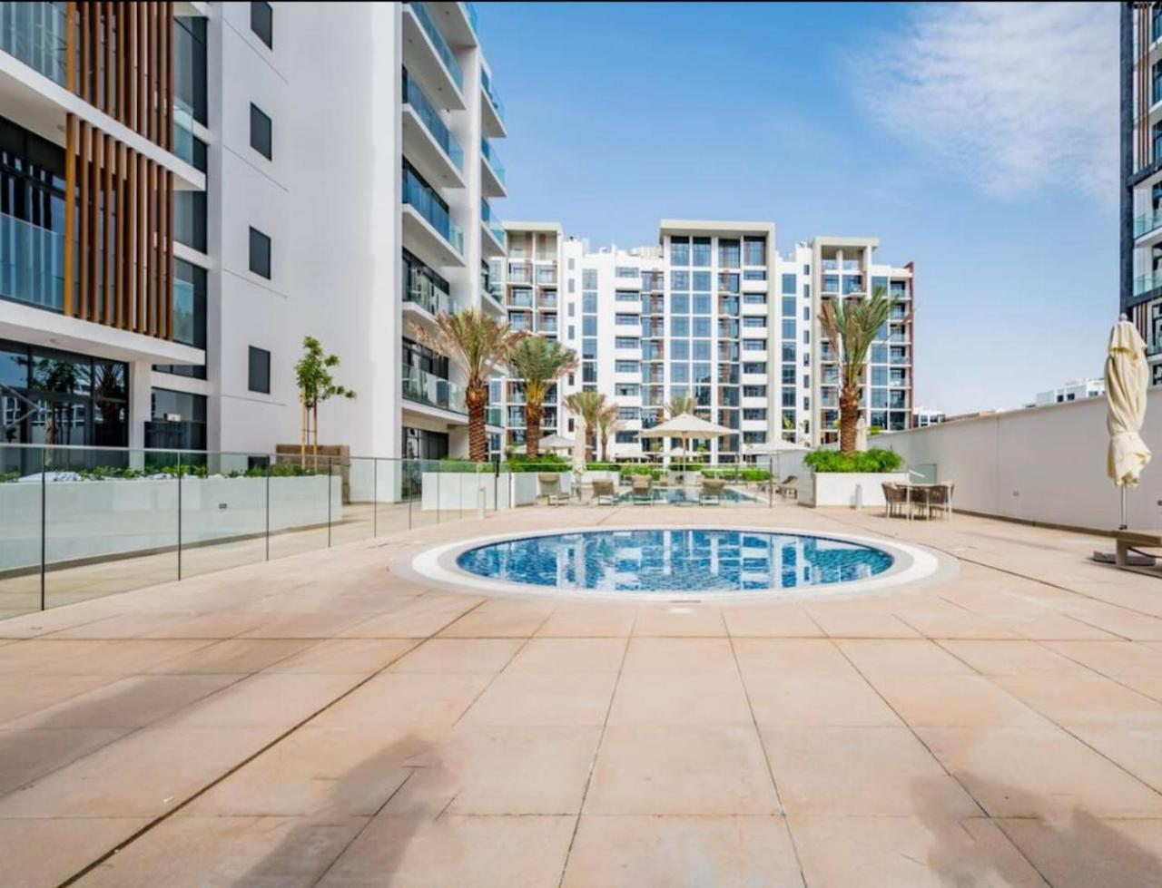 Egate - - 1 Bedroom 6th Floor With Pool View- 17-625 Apartment